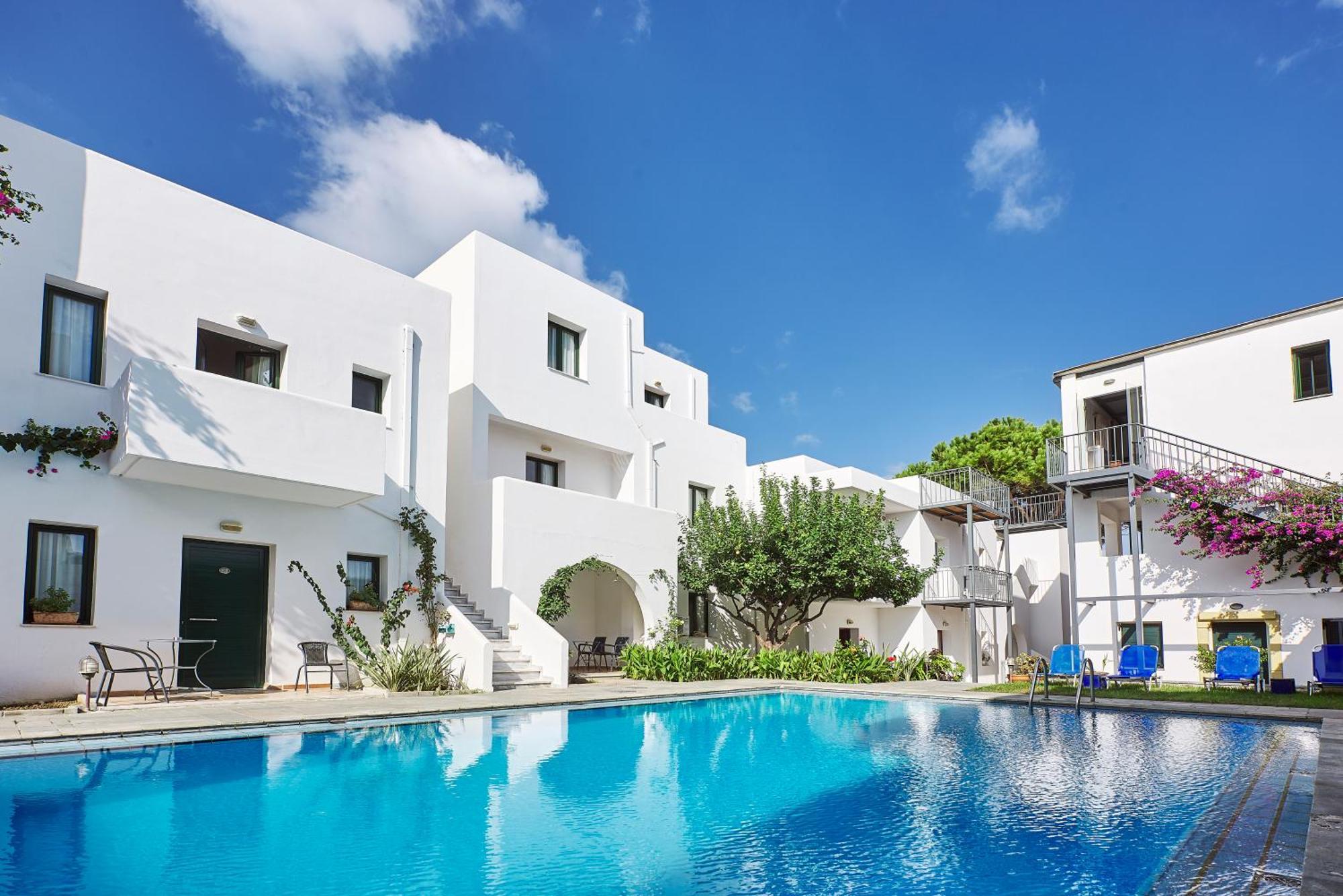 Eva Suites & Apartments Agia Marina  Exterior photo