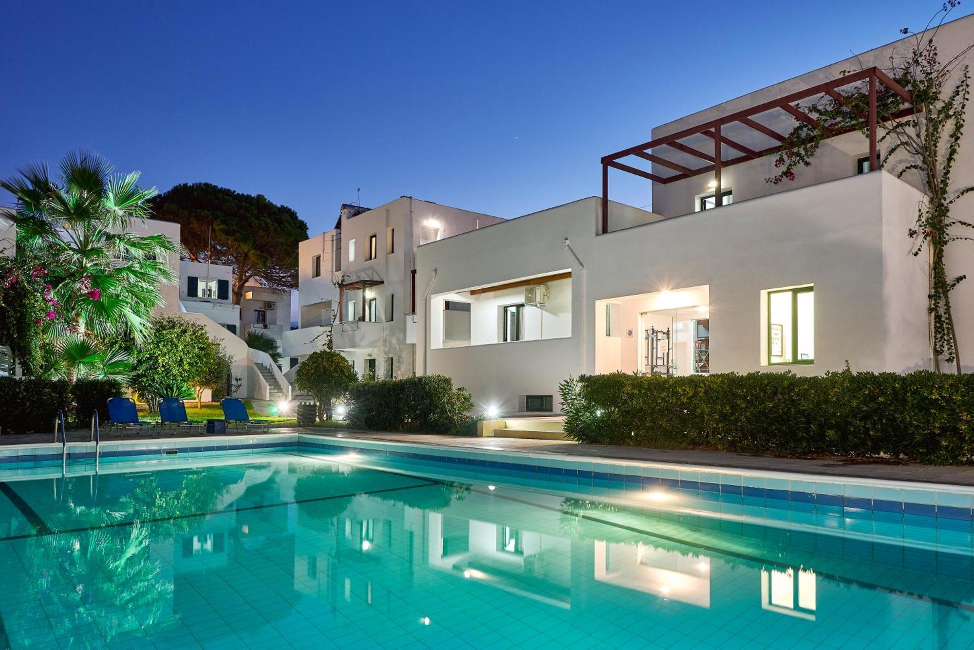 Eva Suites & Apartments Agia Marina  Exterior photo