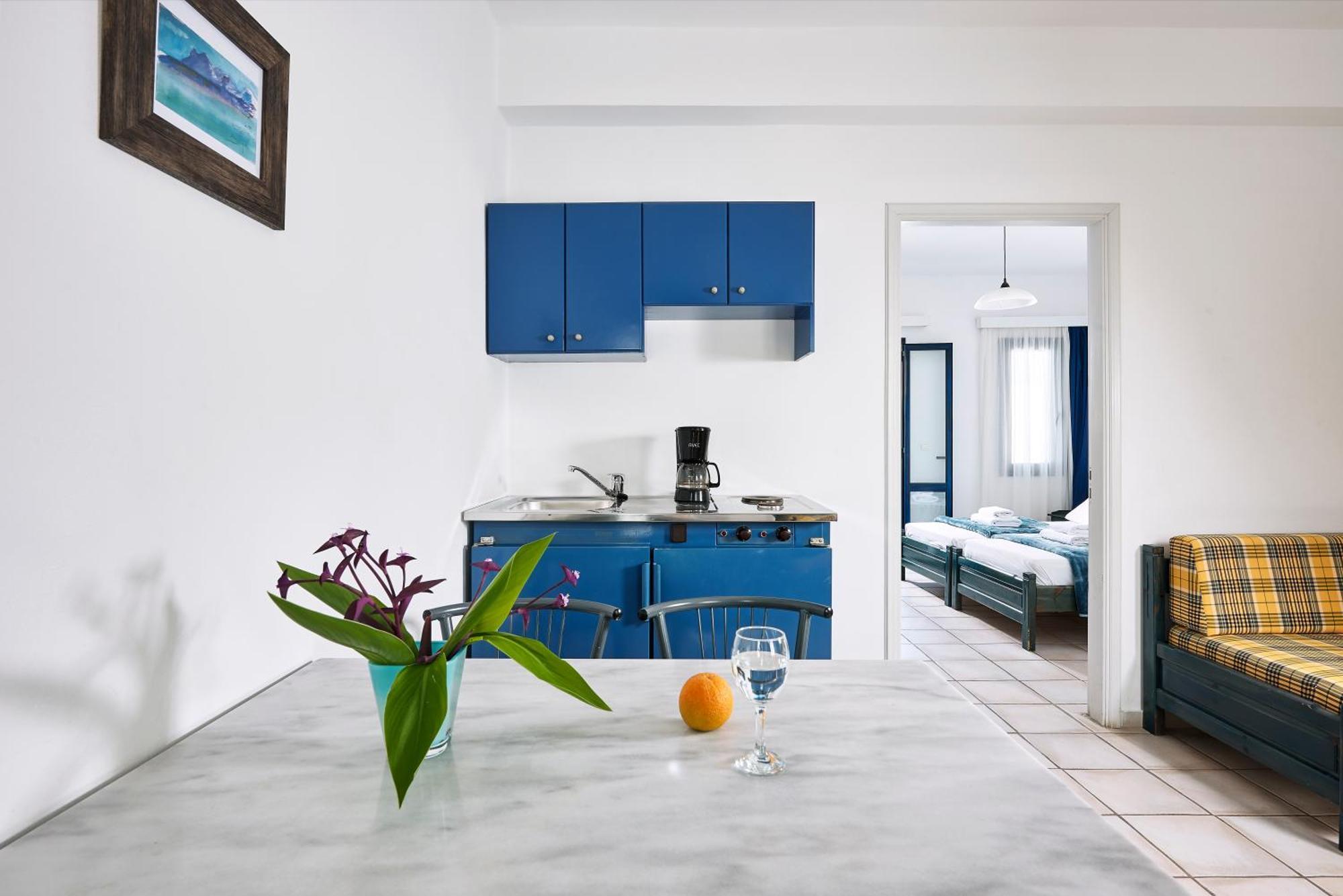 Eva Suites & Apartments Agia Marina  Room photo